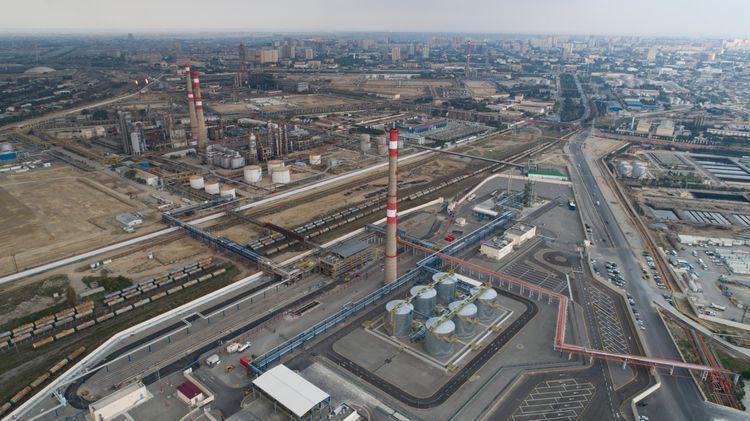 На НПЗ имени Гейдара Алиева началось производство дизельного топлива стандарта Евро-5