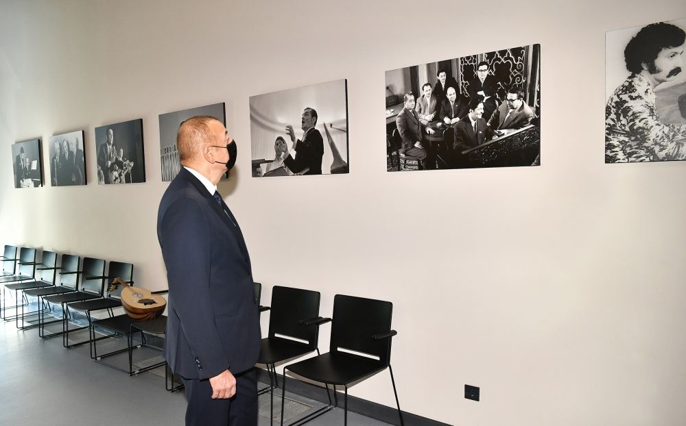 Президент Ильхам Алиев, Первая леди Мехрибан Алиева и их дочь Лейла Алиева приняли участие в открытии Центра инклюзивного развития и творчества DOST в Баку (ФОТО/ВИДЕО)