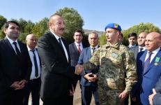 Президент Ильхам Алиев и Первая леди Мехрибан Алиева встретились с представителями общественности Губадлинского района (ФОТО/ВИДЕО)