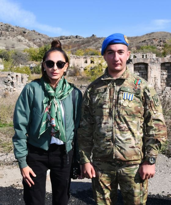 Президент Ильхам Алиев и Первая леди Мехрибан Алиева встретились с представителями общественности Губадлинского района (ФОТО/ВИДЕО)