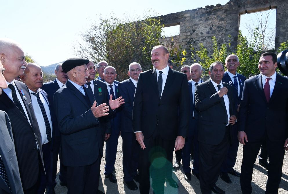 Президент Ильхам Алиев и Первая леди Мехрибан Алиева встретились с представителями общественности Губадлинского района (ФОТО/ВИДЕО)