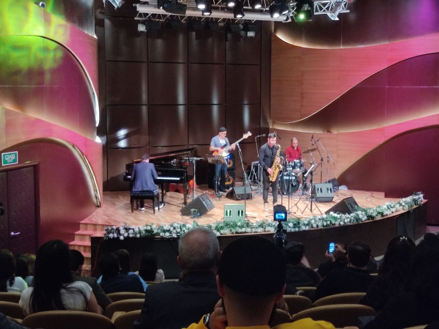 Осенние вечера джаза в Баку - стартовал Jazzery Voices (ВИДЕО, ФОТО)