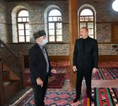 President Ilham Aliyev, First Lady Mehriban Aliyeva view reconstruction work carried out at Badoyun Mosque (FOTO)