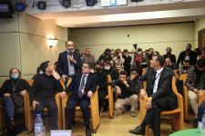 Спектакли на военную тему, или Чему учит народный артист Пярвиз Мамедрзаев (ФОТО)