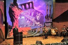 В Баку презентованы книги "Qarabağın qara kitabı" и "Qarabağ - qələbəyə doğru" (ФОТО)