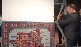 "Ковровая карта Карабаха" – в Баку представлен уникальный ковер "Победа" (ФОТО)