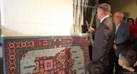 "Ковровая карта Карабаха" – в Баку представлен уникальный ковер "Победа" (ФОТО)