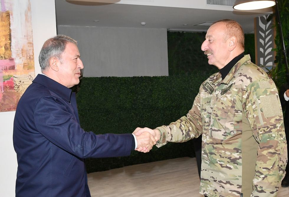 President Ilham Aliyev receives delegation led by Turkish Minister of National Defense Hulusi Akar (PHOTO/VIDEO)