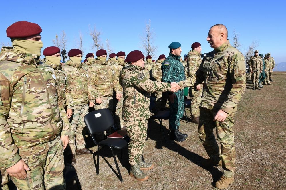 Президент Азербайджана, Верховный главнокомандующий Вооруженными силами Ильхам Алиев выступил перед военнослужащими в Шуше (ФОТО/ВИДЕО)