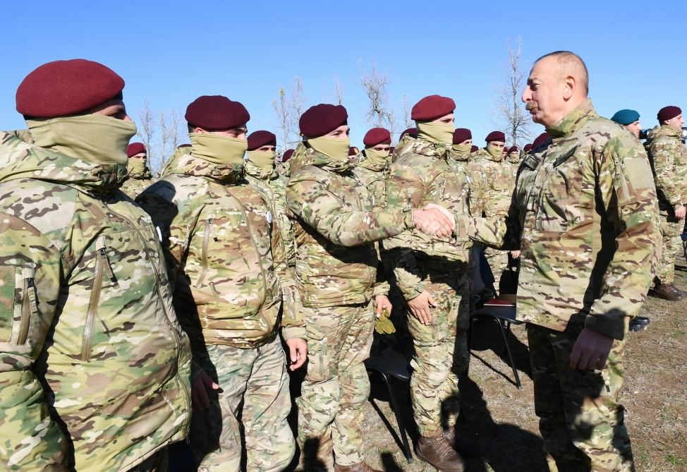 Президент Азербайджана, Верховный главнокомандующий Вооруженными силами Ильхам Алиев выступил перед военнослужащими в Шуше (ФОТО/ВИДЕО)