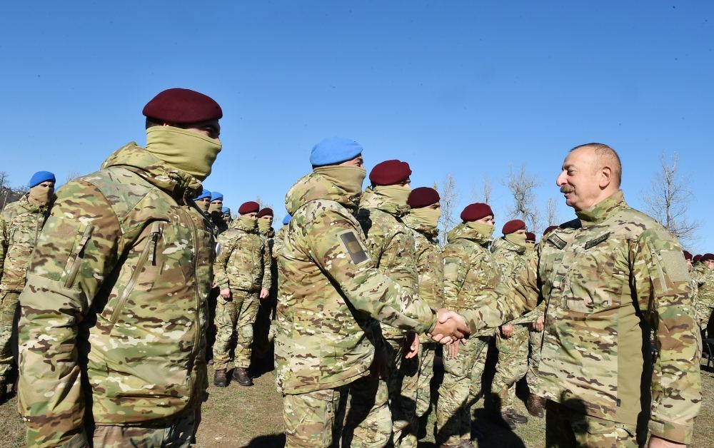 Президент Азербайджана, Верховный главнокомандующий Вооруженными силами Ильхам Алиев выступил перед военнослужащими в Шуше (ФОТО/ВИДЕО)