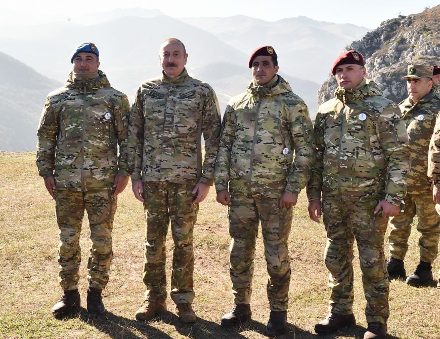 Президент Азербайджана, Верховный главнокомандующий Вооруженными силами Ильхам Алиев выступил перед военнослужащими в Шуше (ФОТО/ВИДЕО)