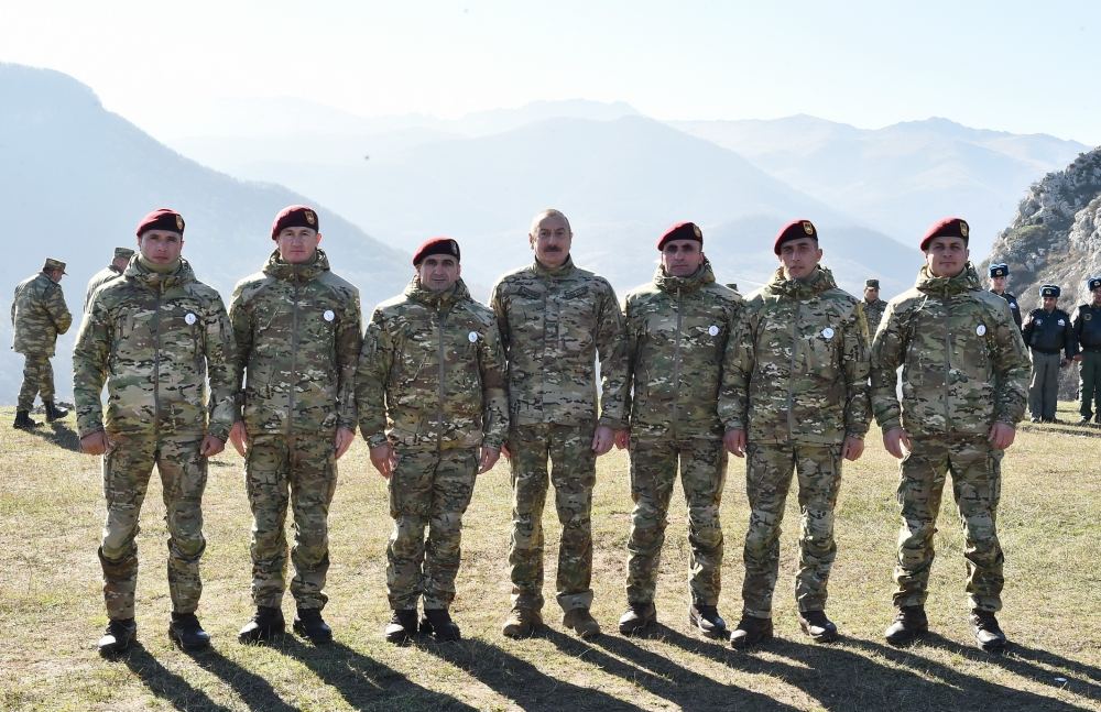 Президент Азербайджана, Верховный главнокомандующий Вооруженными силами Ильхам Алиев выступил перед военнослужащими в Шуше (ФОТО/ВИДЕО)