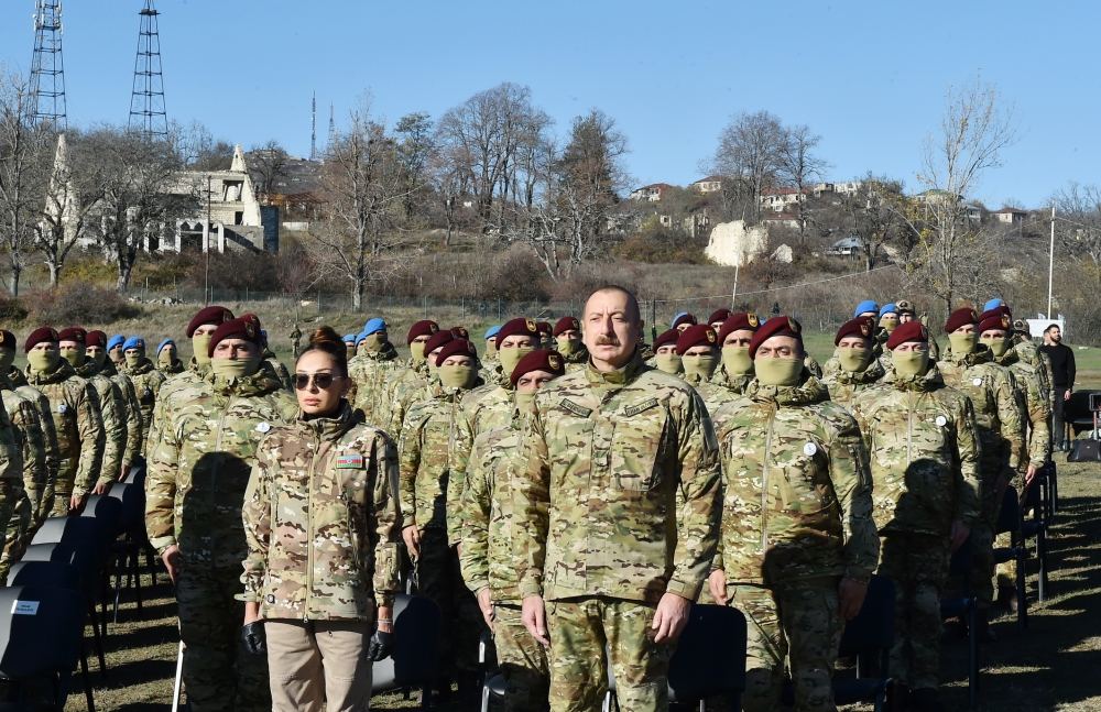 Президент Азербайджана, Верховный главнокомандующий Вооруженными силами Ильхам Алиев выступил перед военнослужащими в Шуше (ФОТО/ВИДЕО)