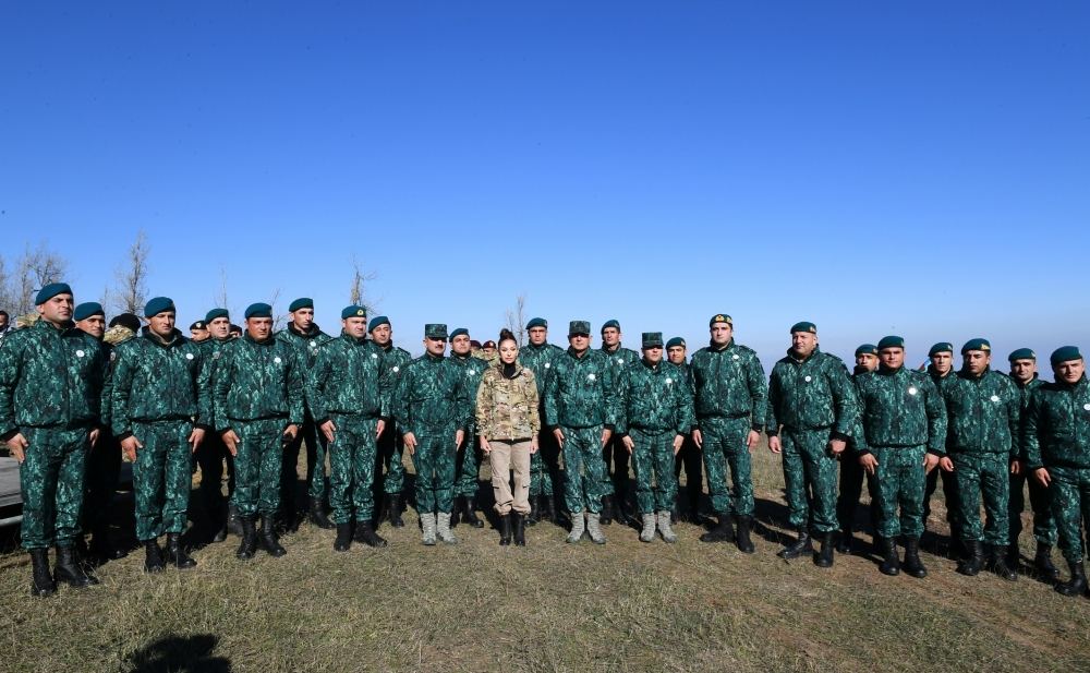Президент Азербайджана, Верховный главнокомандующий Вооруженными силами Ильхам Алиев выступил перед военнослужащими в Шуше (ФОТО/ВИДЕО)