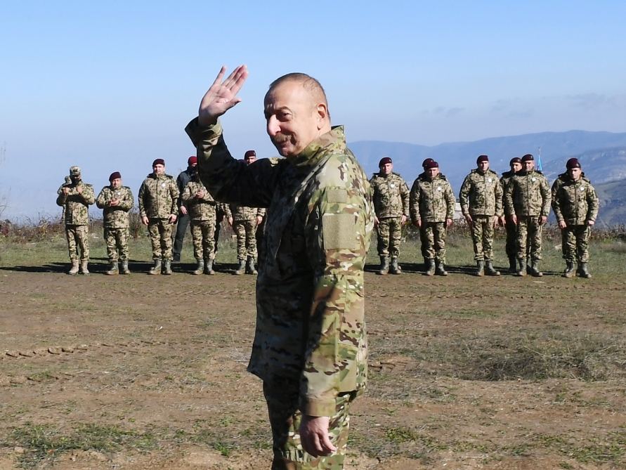 Президент Азербайджана, Верховный главнокомандующий Вооруженными силами Ильхам Алиев выступил перед военнослужащими в Шуше (ФОТО/ВИДЕО)