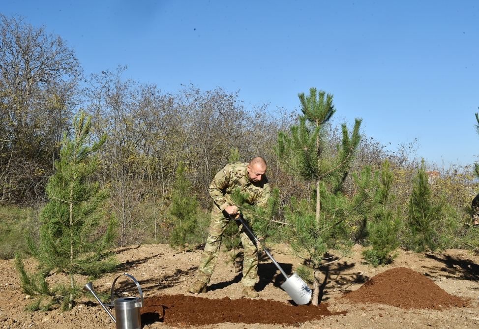 President Ilham Aliyev, First Lady Mehriban Aliyeva plant trees on Jidir Duzu, restoration of Topkhana forest in Shusha launched (PHOTO/VIDEO)