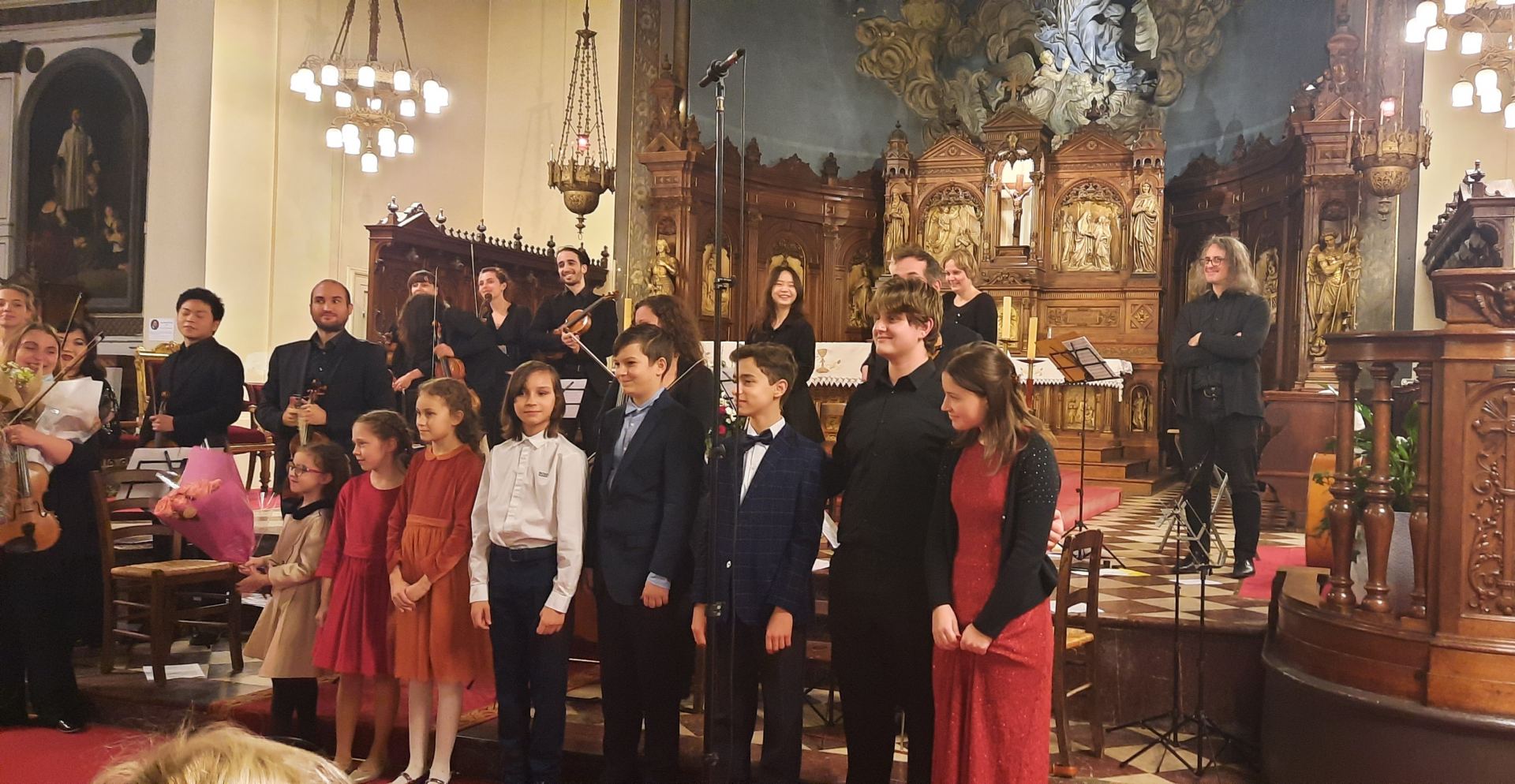 6-летняя азербайджанка стала победительницей во Франции (ФОТО)