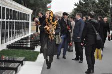 Представители IBF и MÜSİAD посетили Аллею шехидов в Баку (ФОТО)