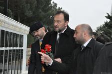 Представители IBF и MÜSİAD посетили Аллею шехидов в Баку (ФОТО)