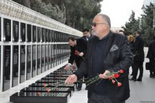 Представители IBF и MÜSİAD посетили Аллею шехидов в Баку (ФОТО)