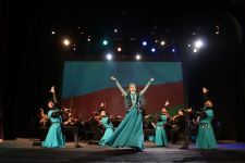 В Баку представлено красочное мультимедийное шоу "Музыкальный проектор" в честь Победы Азербайджана (ВИДЕО,ФОТО)