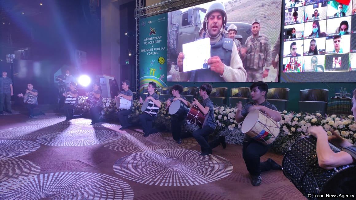 Baku holds V All-Republican Forum of Azerbaijani Children (PHOTO)