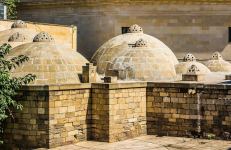 В сладкой бакинской бане – не купаемся, а любуемся инсталляциями (ФОТО)