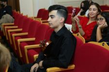 Все эти годы он ждал возвращения Карабаха! Всемирно известный музыкант Дмитрий Ситковецкий через 20 лет вернулся на Родину (ВИДЕО, ФОТО)