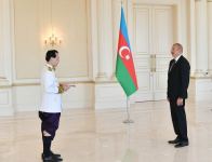 Президент Ильхам Алиев принял верительные грамоты новоназначенного посла Камбоджи (ФОТОВИДЕО)