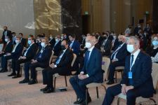 В Баку открылся Международный форум на тему "Низами Гянджеви: мост между культурами" (ФОТО)