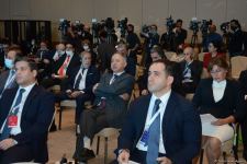 В Баку открылся Международный форум на тему "Низами Гянджеви: мост между культурами" (ФОТО)