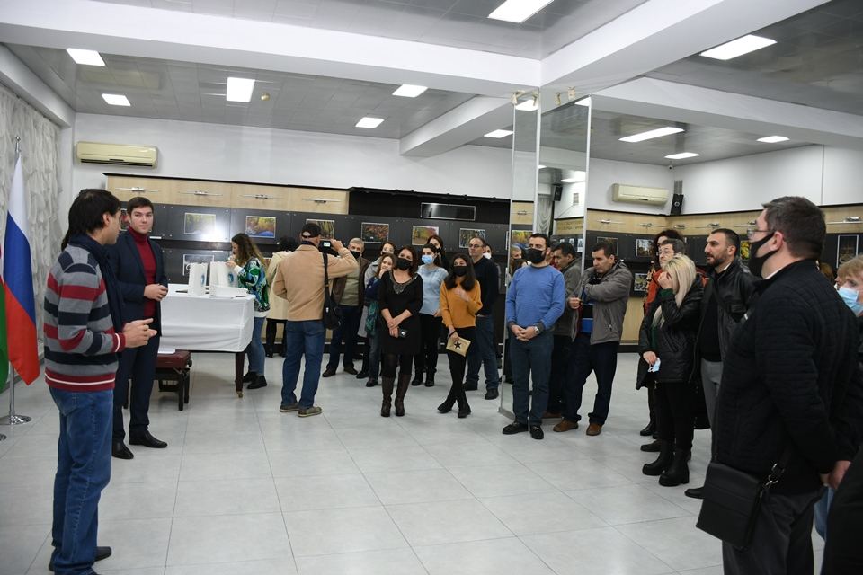 В Баку открылась фотовыставка и прошла церемония награждения конкурса "Золотая осень" (ФОТО)
