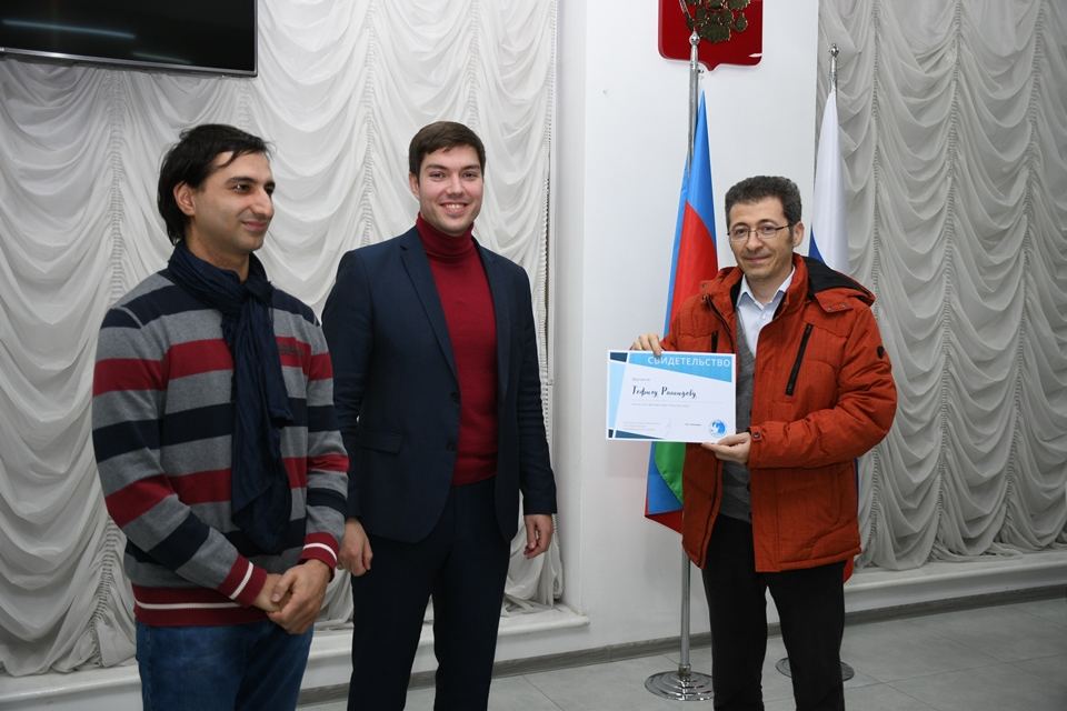 В Баку открылась фотовыставка и прошла церемония награждения конкурса "Золотая осень" (ФОТО)
