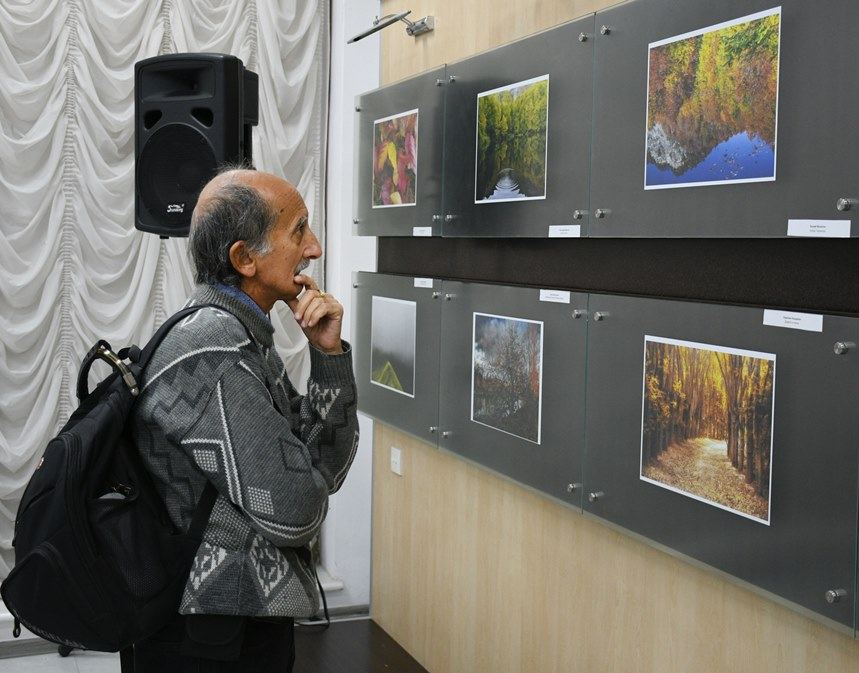 В Баку открылась фотовыставка и прошла церемония награждения конкурса "Золотая осень" (ФОТО)