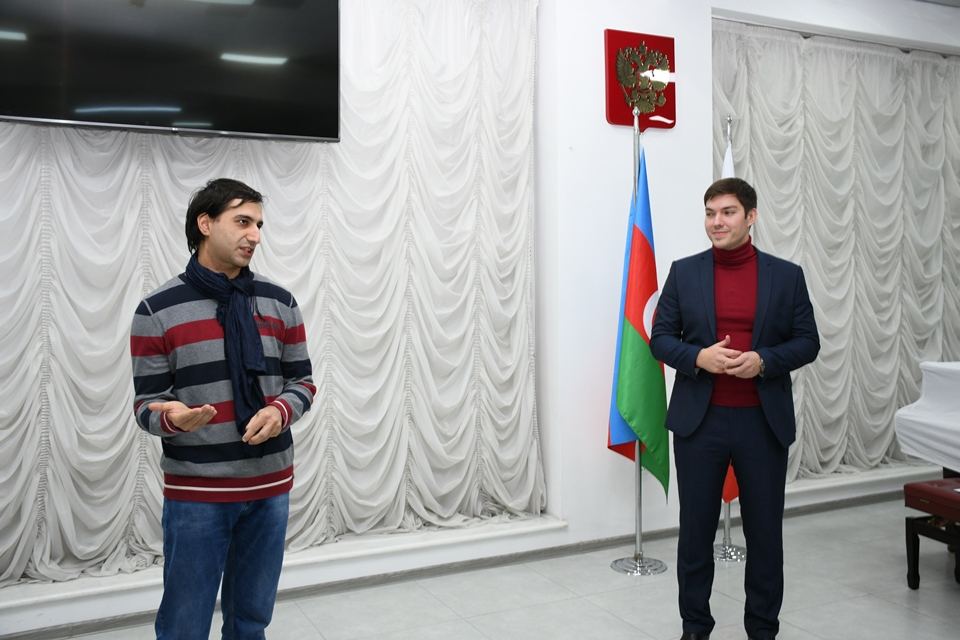 В Баку открылась фотовыставка и прошла церемония награждения конкурса "Золотая осень" (ФОТО)