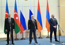 Президент России Владимир Путин, Президент Азербайджана Ильхам Алиев и премьер-министр Армении Никол Пашинян выступили с заявлениями для печати (ФОТО/ВИДЕО)