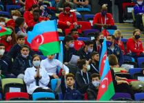 Отличная подготовка и сложные элементы - Лучшие моменты второго дня Всемирных соревнований среди возрастных групп по прыжкам на батуте и тамблингу в Баку (ФОТО)