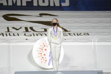 В Баку состоялась церемония награждения победителей второго дня Всемирных соревнований среди возрастных групп по прыжкам на батуте и тамблингу (ФОТО)