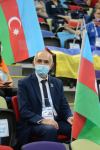 Борьба за медали - лучшие моменты третьего дня Всемирных соревнований среди возрастных групп по прыжкам на батуте и тамблингу в Баку (ФОТО)