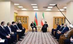 Состоялась встреча Президента Ильхама Алиева с Президентом Ирана Сейедом Эбрахимом Раиси (ФОТО/ВИДЕО)