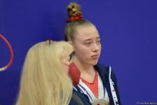 Лучшие моменты заключительного дня Всемирных соревнований среди возрастных групп по прыжкам на батуте и тамблингу в Баку (ФОТО)