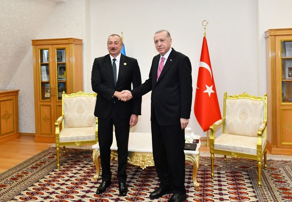 President Ilham Aliyev met with Turkish President Recep Tayyip Erdogan (PHOTO/VIDEO)
