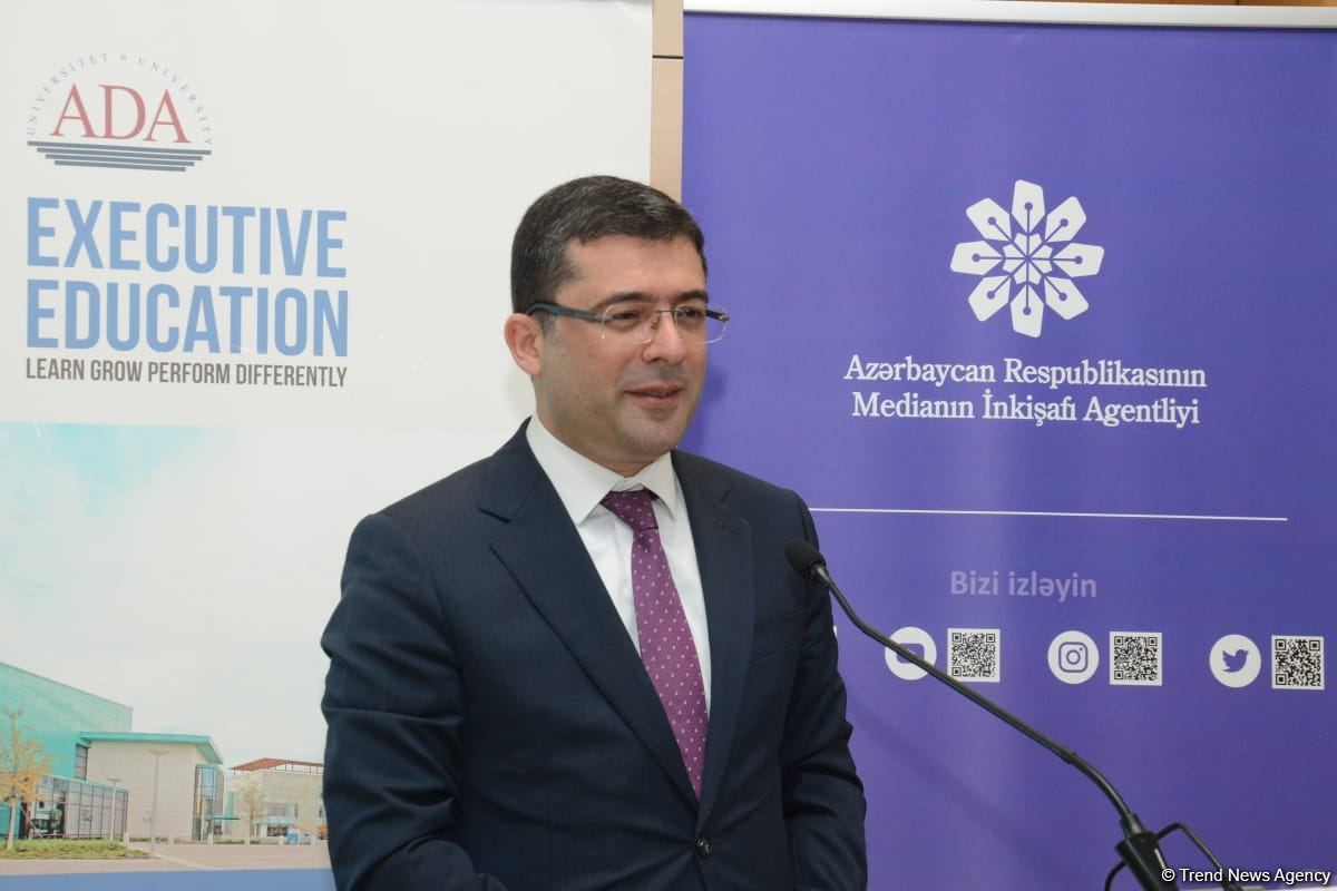 MEDİA и Университет ADA проводят семинары для молодых журналистов (ФОТО)