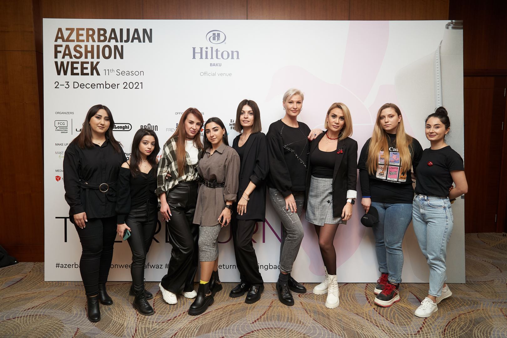 Azerbaijan Fashion Week  - вечерние и свадебные платья, харыбюльбюль, эклектика, ready-to-wear…  (ФОТО)