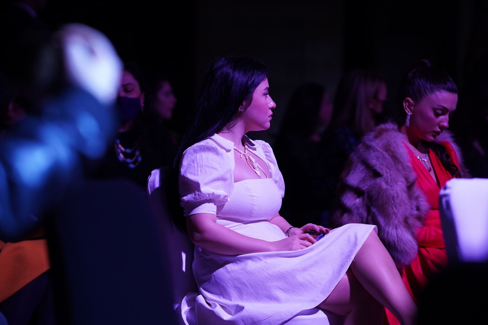 Azerbaijan Fashion Week  - вечерние и свадебные платья, харыбюльбюль, эклектика, ready-to-wear…  (ФОТО)