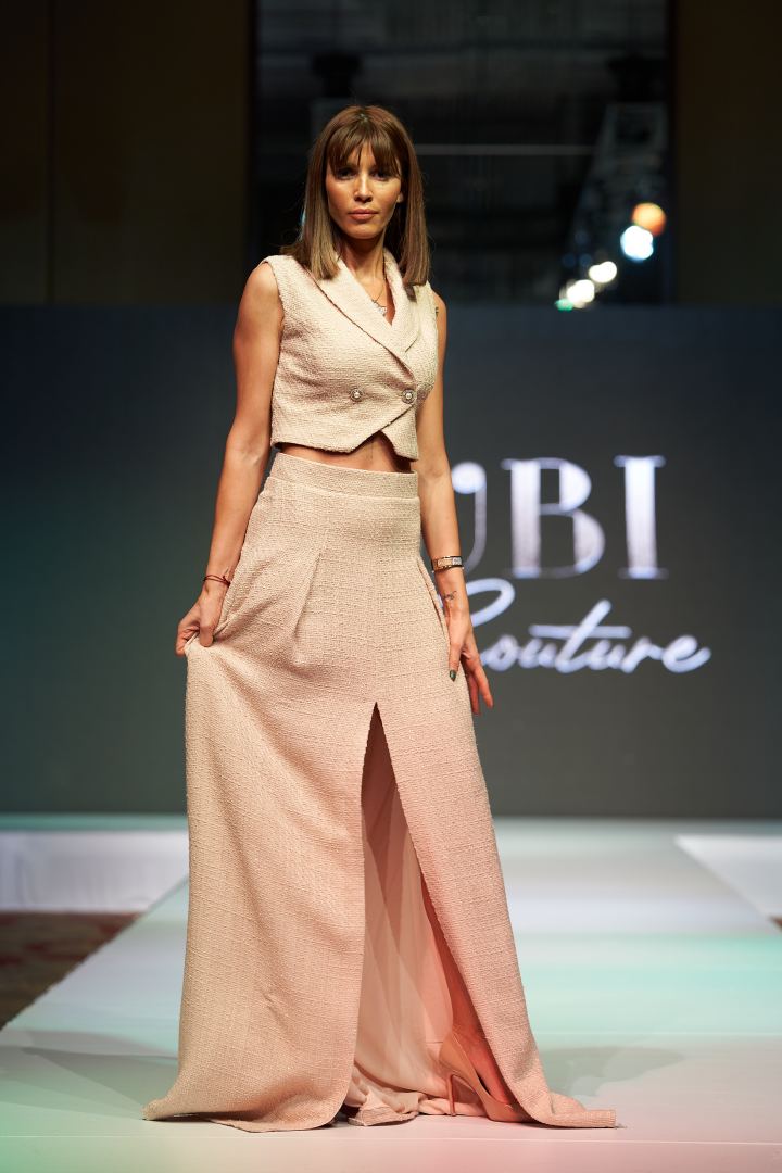 Azerbaijan Fashion Week  - вечерние и свадебные платья, харыбюльбюль, эклектика, ready-to-wear…  (ФОТО)