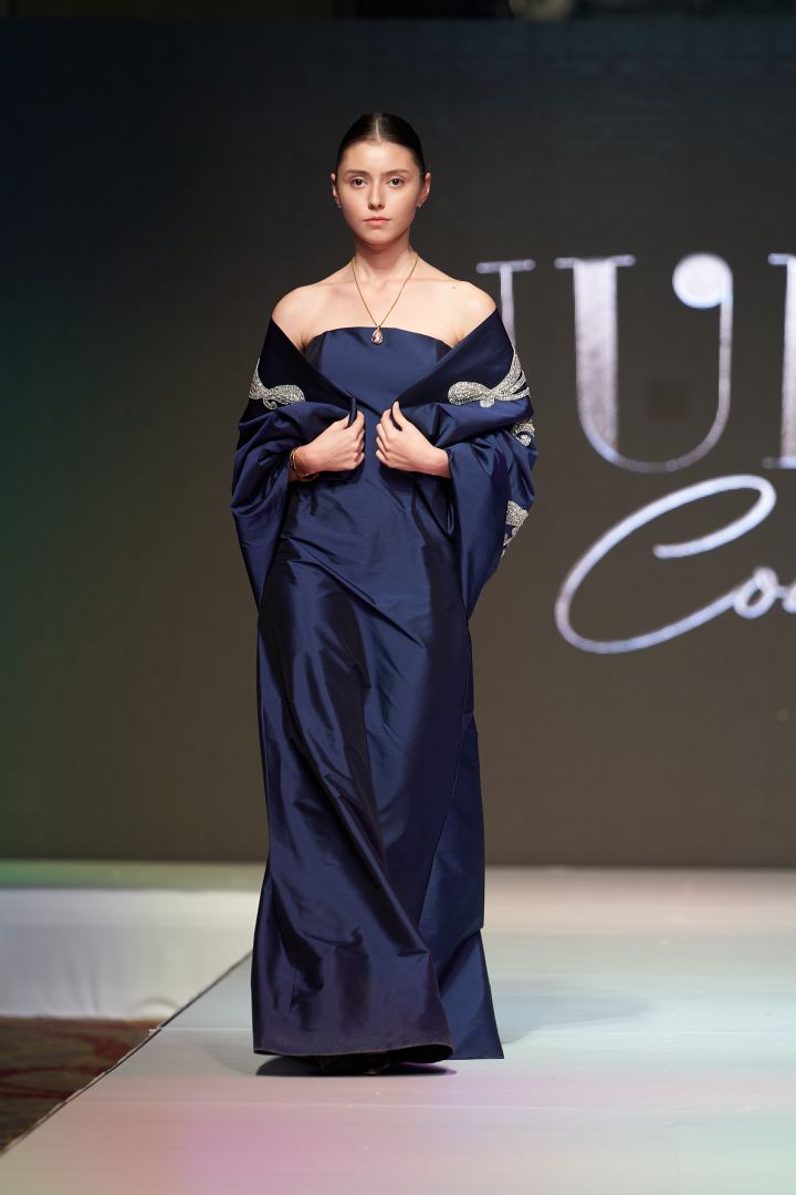 Azerbaijan Fashion Week  - вечерние и свадебные платья, харыбюльбюль, эклектика, ready-to-wear…  (ФОТО)