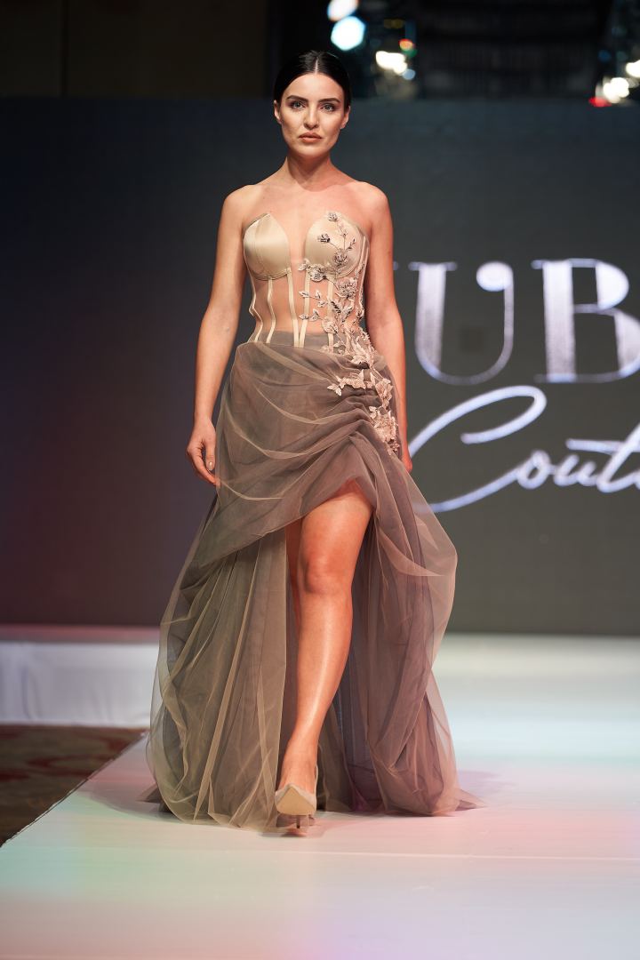 Azerbaijan Fashion Week  - вечерние и свадебные платья, харыбюльбюль, эклектика, ready-to-wear…  (ФОТО)