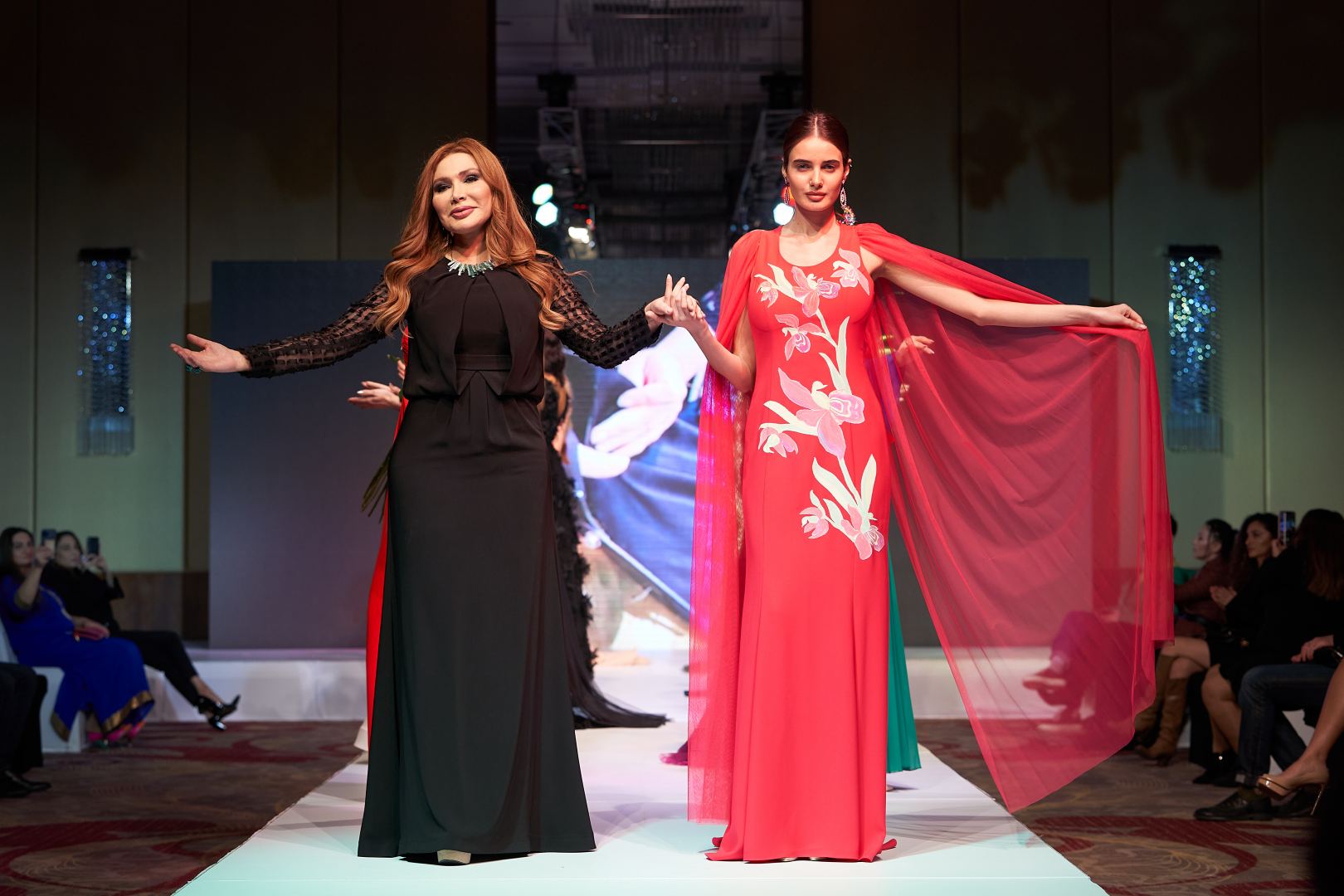 Azerbaijan Fashion Week  - вечерние и свадебные платья, харыбюльбюль, эклектика, ready-to-wear…  (ФОТО)